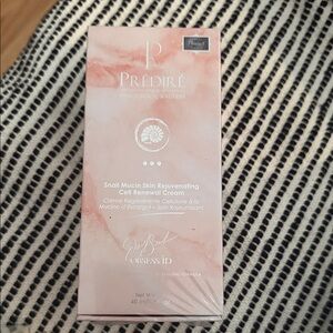 Prédiré Paris Pink Snail Mucin Skin Rejuvenating Cream